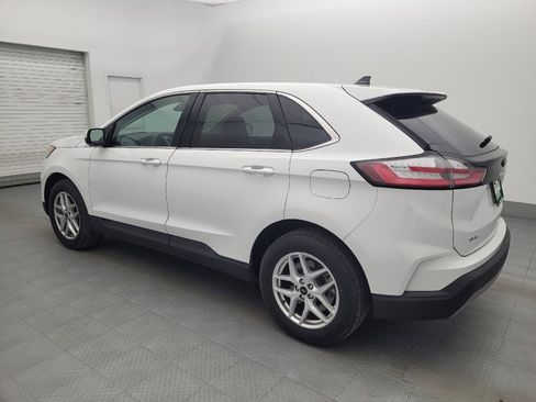 Used 2024 Ford Edge SEL image 3