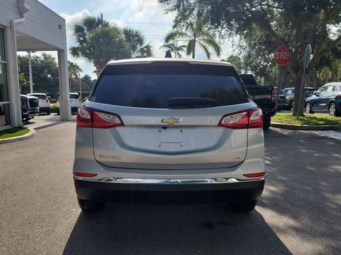 Used 2021 Chevrolet Equinox LT FWD image 4