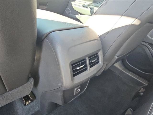 Used 2023 GMC Terrain Denali AWD/4WD image 18