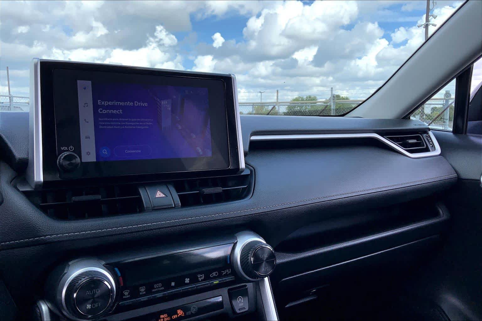 Used 2023 Toyota RAV4 XLE FWD image 35