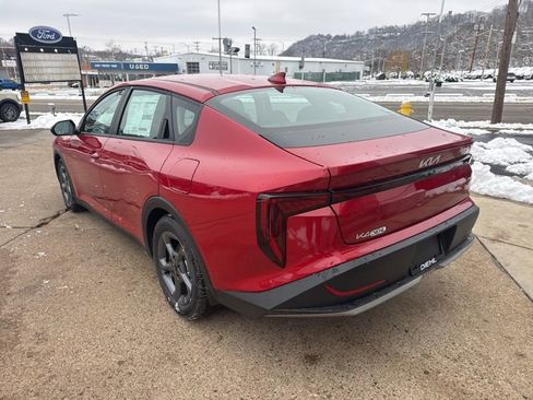 New 2025 Kia K4 LXS image 5
