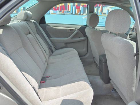 Used 2001 Toyota Camry XLE image 32