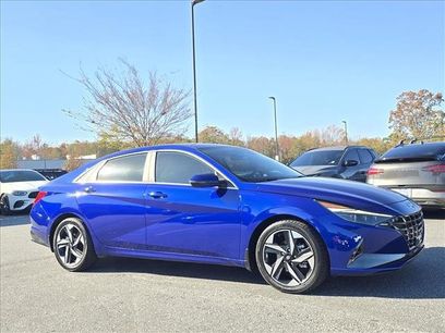 Certified 2023 Hyundai Elantra Limited w/ Winter Weather Package