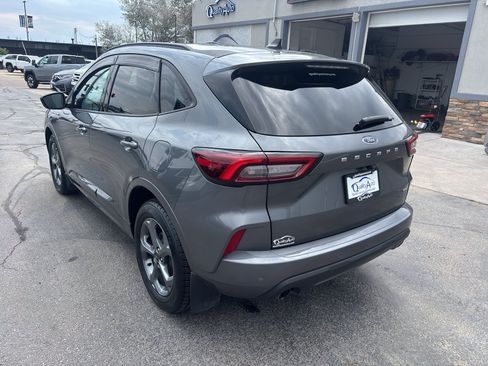 Used 2024 Ford Escape ST-Line w/ Tech Pack #1 AWD/4WD image 8