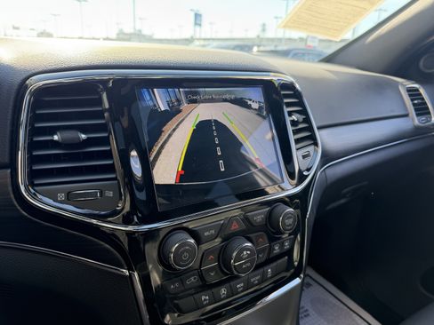 Used 2020 Jeep Grand Cherokee Limited image 43