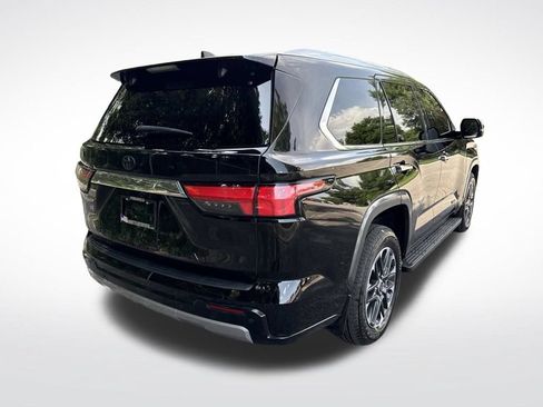 Used 2024 Toyota Sequoia Limited w/ Tow Technology Package AWD/4WD image 5