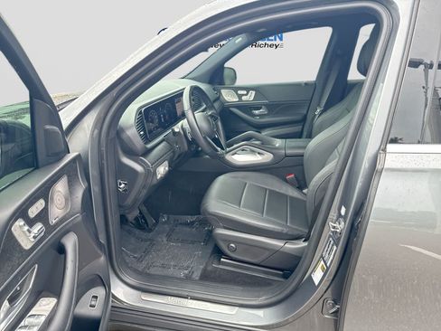 Used 2025 Mercedes-Benz GLE 450 4MATIC image 10