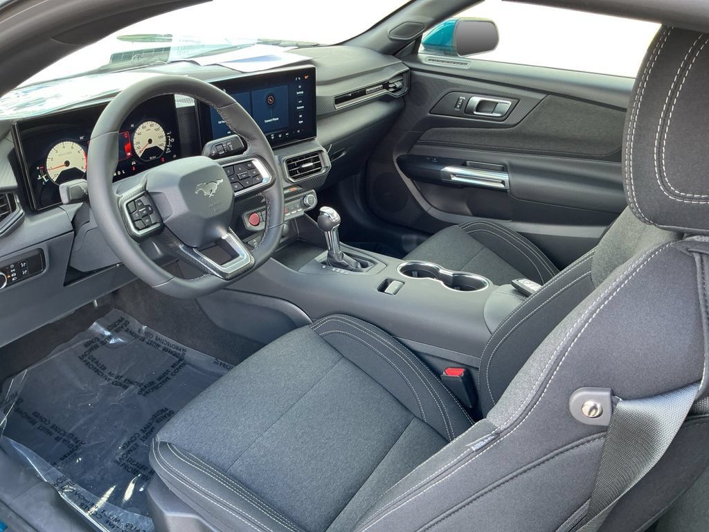 Used 2026 Ford Mustang Coupe RWD image 14