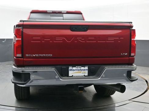 Used 2025 Chevrolet Silverado 2500 LTZ w/ LTZ Convenience Package AWD/4WD image 13