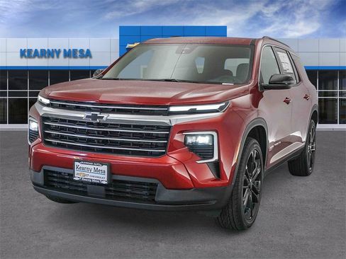 New 2026 Chevrolet Traverse LT w/ LPO, Floor Liner Package image 3