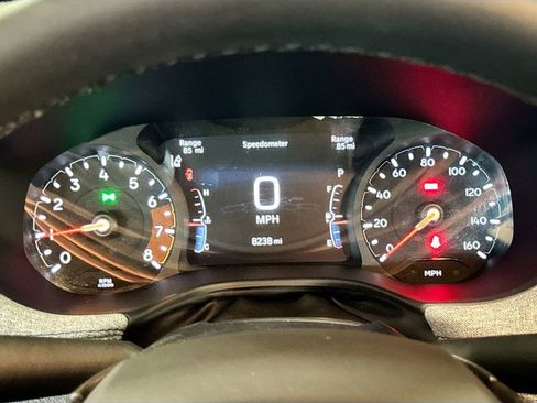 Used 2025 Jeep Compass Latitude image 12