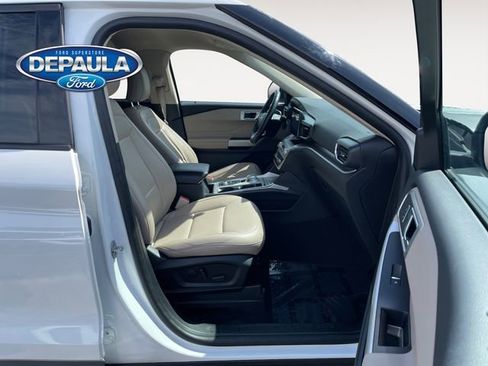 Used 2022 Ford Explorer XLT w/ Equipment Group 202A image 19
