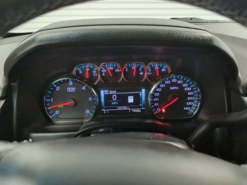 Used 2019 GMC Yukon XL SLT image 15