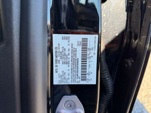 Used 2024 Lincoln Nautilus Reserve image 30