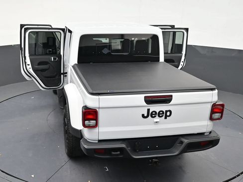 Used 2025 Jeep Gladiator Sport AWD/4WD image 33