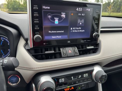 Used 2022 Toyota RAV4 Limited image 30