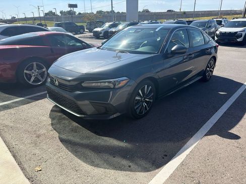 Used 2024 Honda Civic EX image 1