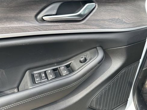 New 2026 Jeep Grand Cherokee L 4WD image 21