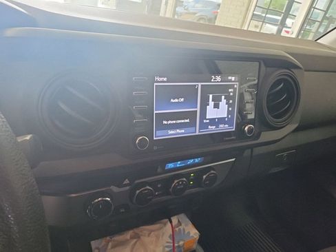 Used 2023 Toyota Tacoma SR AWD/4WD image 11