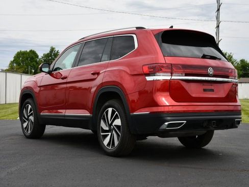 Used 2024 Volkswagen Atlas SEL AWD/4WD image 5