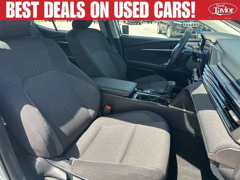 Used 2025 Toyota Camry LE FWD image 27