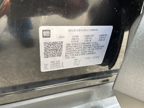 Used 2024 Chevrolet Trax ACTIV w/ Sunroof Package FWD image 27