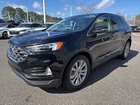 Used 2023 Ford Edge Titanium w/ Cargo Accessory Package image 7