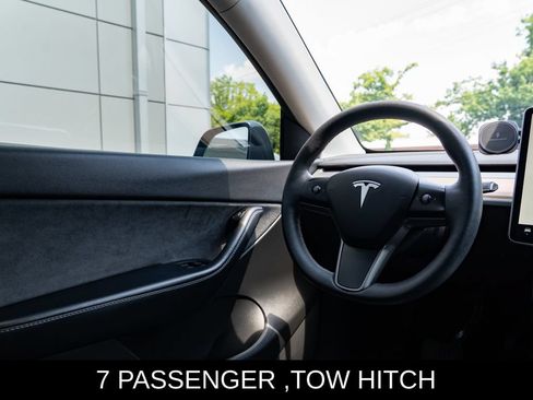 Used 2022 Tesla Model Y Long Range AWD/4WD image 11