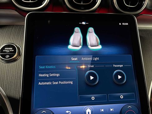 Used 2025 Mercedes-Benz C 300 4MATIC Sedan image 35