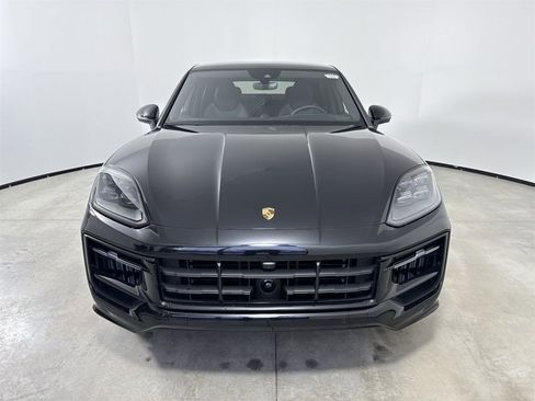 New 2026 Porsche Cayenne S image 10