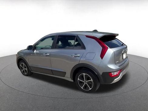 Used 2026 Kia Niro LX FWD image 10