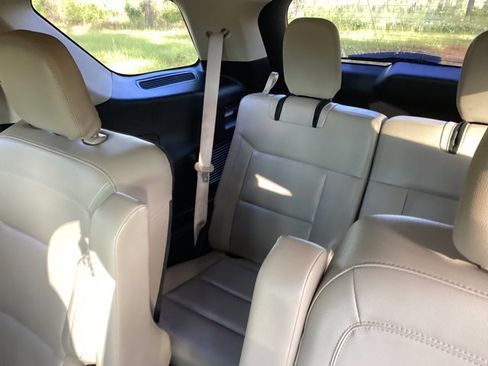 Used 2020 Ford Explorer XLT w/ Equipment Group 202A image 21