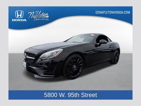 Used 2017 Mercedes-Benz SLC 300 image 1