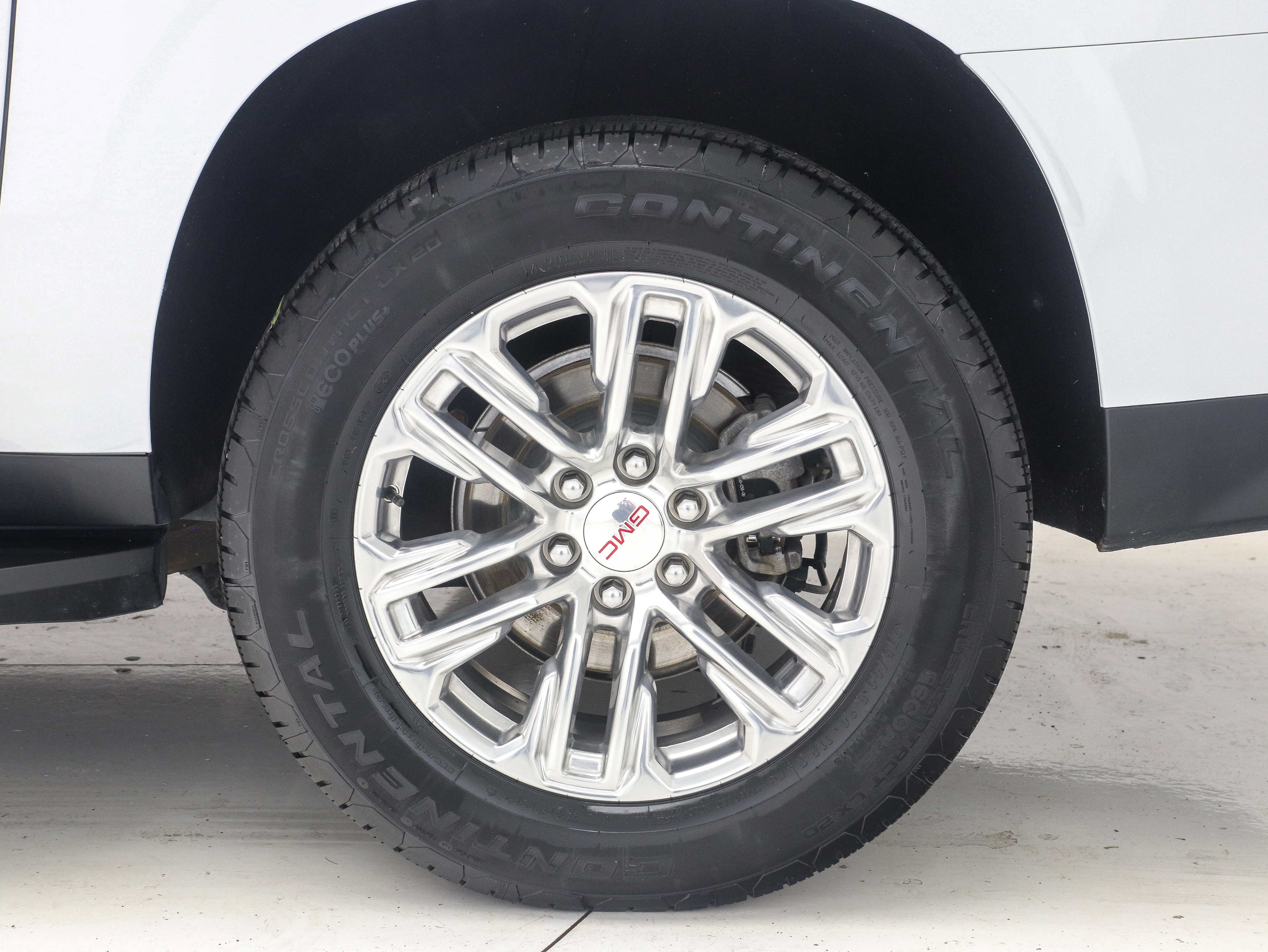 Used 2023 GMC Yukon XL SLT AWD/4WD image 26