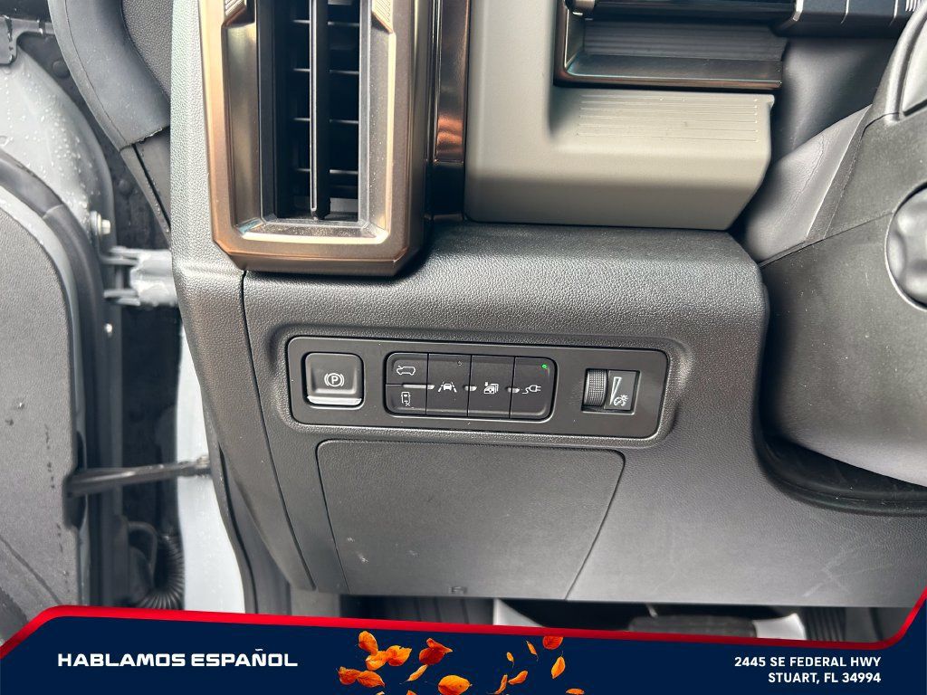 Used 2025 GMC Hummer EV 3X AWD/4WD image 24