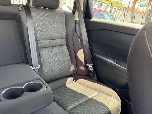Used 2025 Nissan Rogue SV FWD image 39