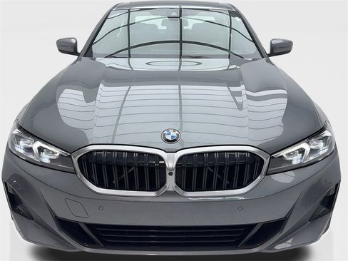 Used 2025 BMW 330i Sedan image 4