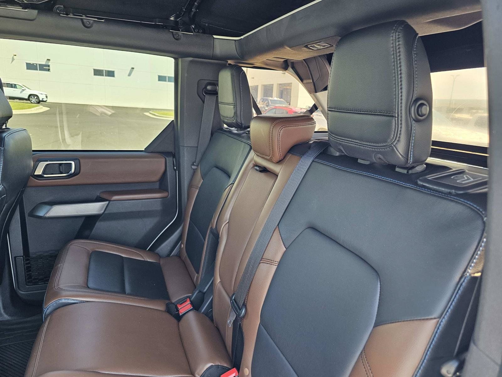 Used 2021 Ford Bronco Outer Banks AWD/4WD image 35