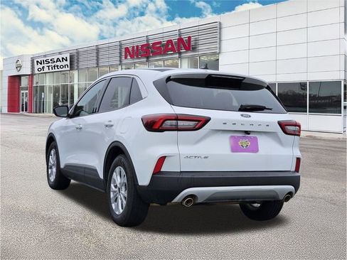 Used 2023 Ford Escape Active w/ Cold Weather Package image 5