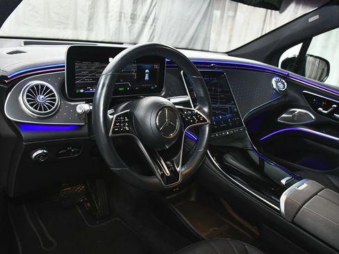Used 2023 Mercedes-Benz EQS 450+ 4MATIC SUV w/ Pinnacle Trim Package image 25