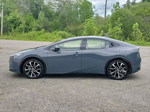 Used 2024 Toyota Prius Prime FWD image 8