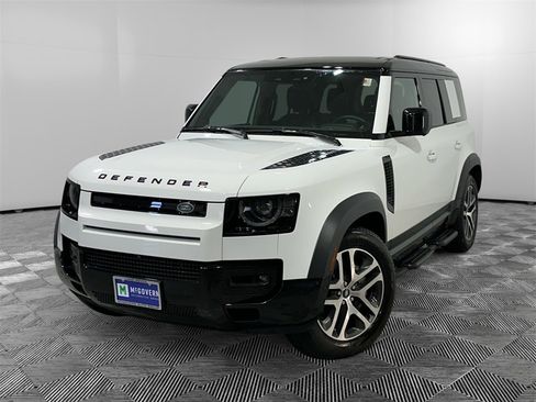 Used 2025 Land Rover Defender 110 X-Dynamic SE image 1