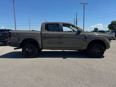 New 2026 Ford Ranger Lariat w/ Black Appearance Package AWD/4WD image 7