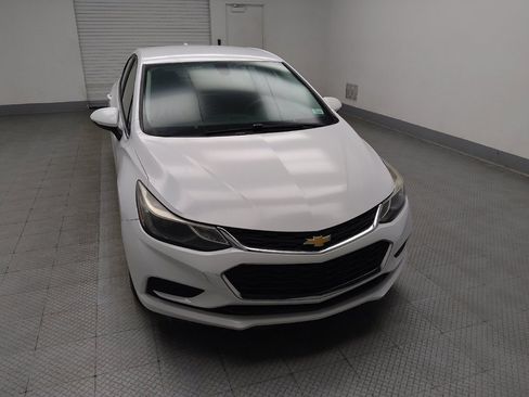 Used 2016 Chevrolet Cruze LT FWD image 14
