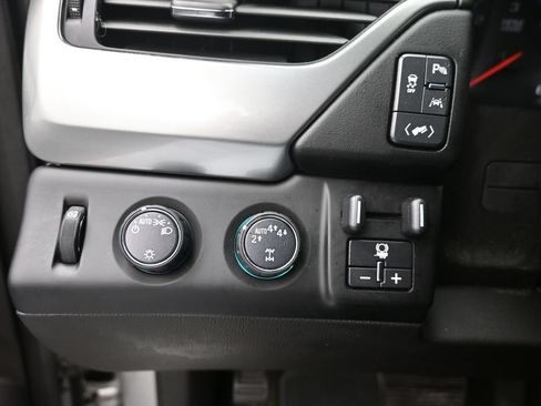 Used 2018 Chevrolet Tahoe LT w/ Max Trailering Package AWD/4WD image 23