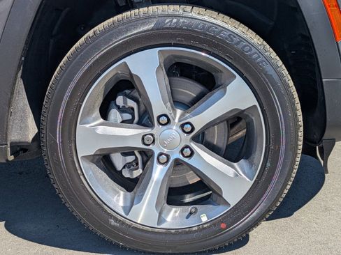 New 2026 Jeep Grand Cherokee L Limited AWD/4WD image 11