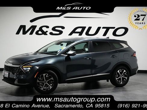 Used 2025 Kia Sportage EX image 1