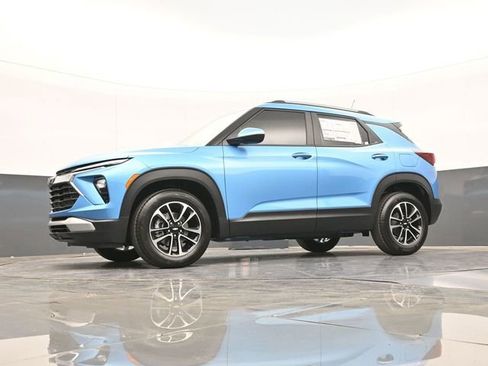 New 2026 Chevrolet TrailBlazer LT w/ Convenience Package FWD image 57