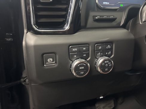 Used 2024 GMC Sierra 1500 Denali Ultimate image 14