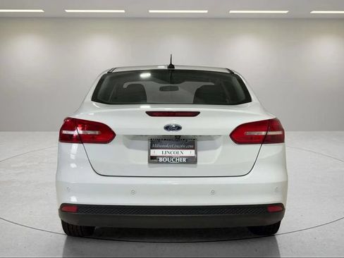 Used 2017 Ford Focus SEL FWD image 4